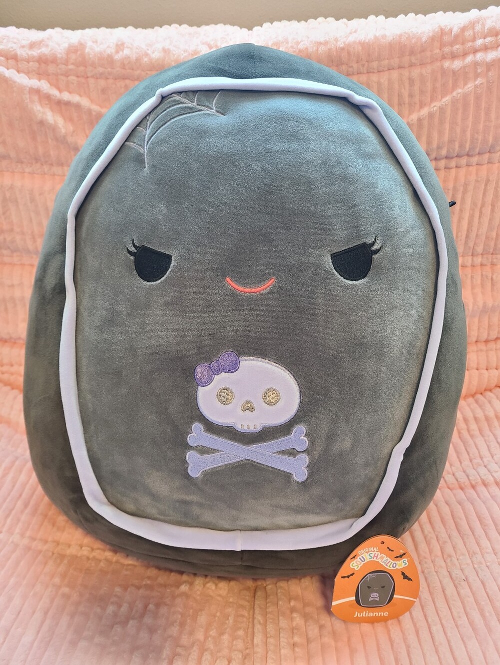 Julianne 16in Coffin Halloween Squishmallow NWOT Goth Casket